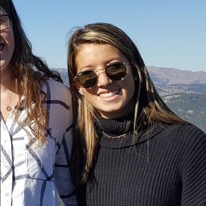 Meet your Posher, Erica